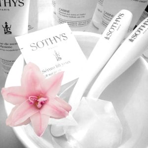 SOTHYS Professionnel Cuillères En Porcelaine Traitement des Yeux – Porzellanlöffel Augenbehandlung. 2 Stk.